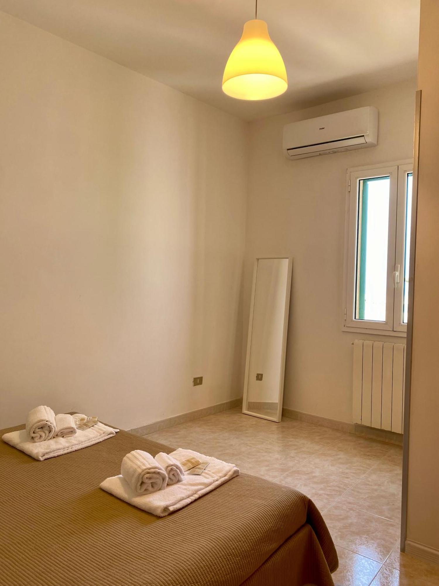 Dimora Santa Maria - Puglia Mia Apartments Монополи Екстериор снимка