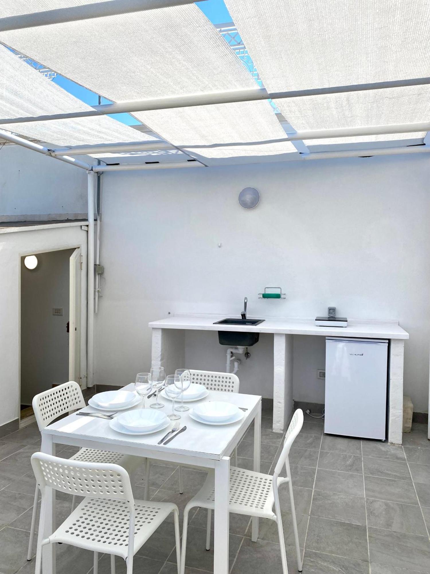 Dimora Santa Maria - Puglia Mia Apartments Монополи Екстериор снимка